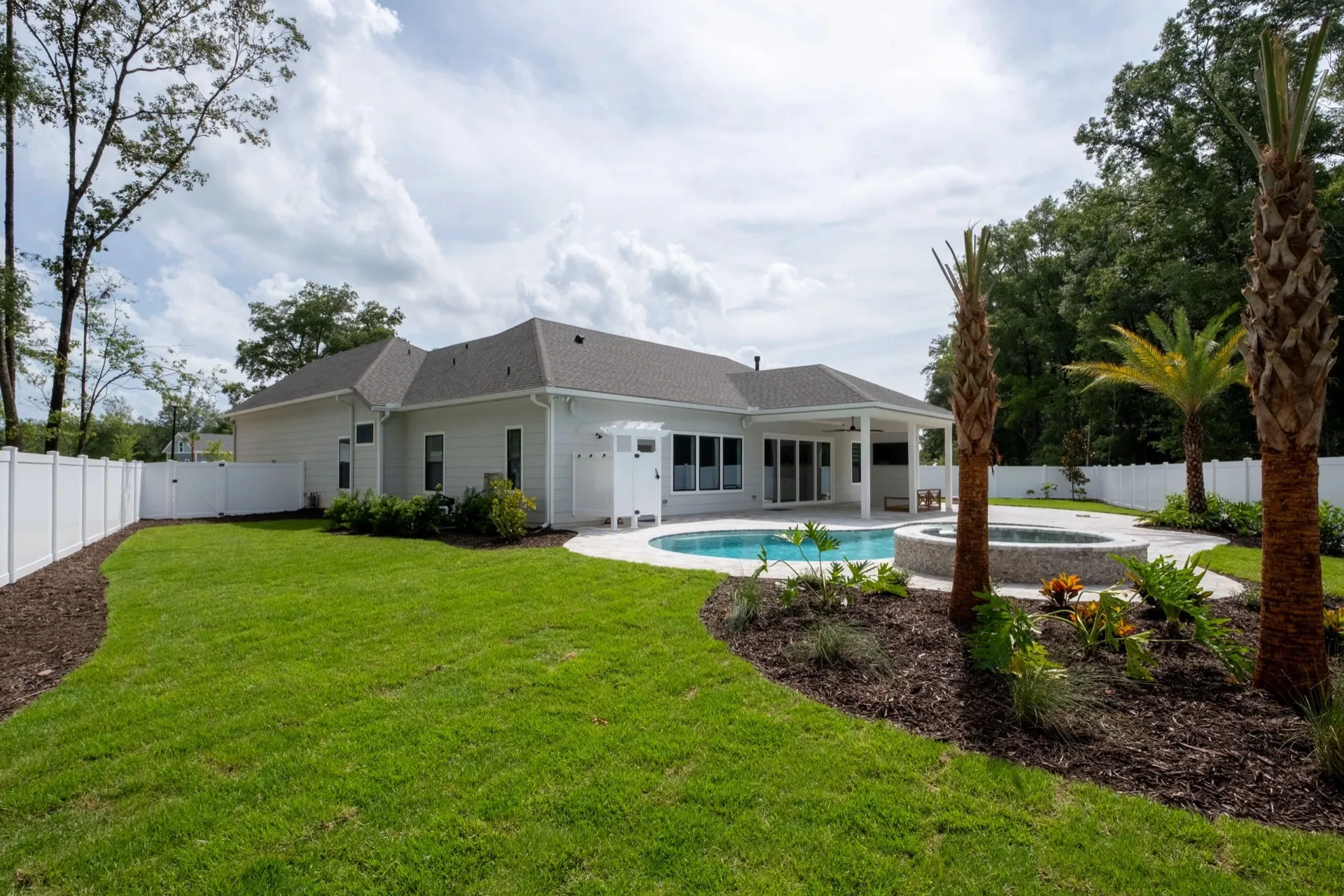 Wimberley Estate, custom home in Gainesville, FL, photo 2 of 10
