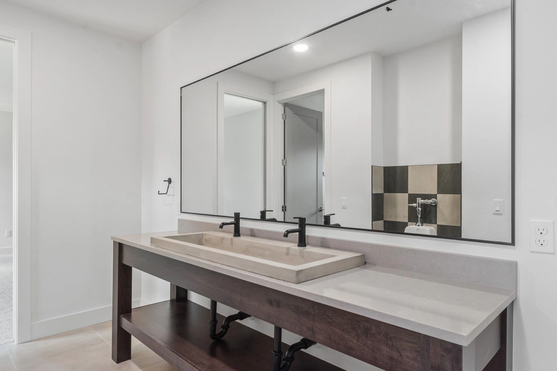 California Custom, custom home in California, photo 12 of 12