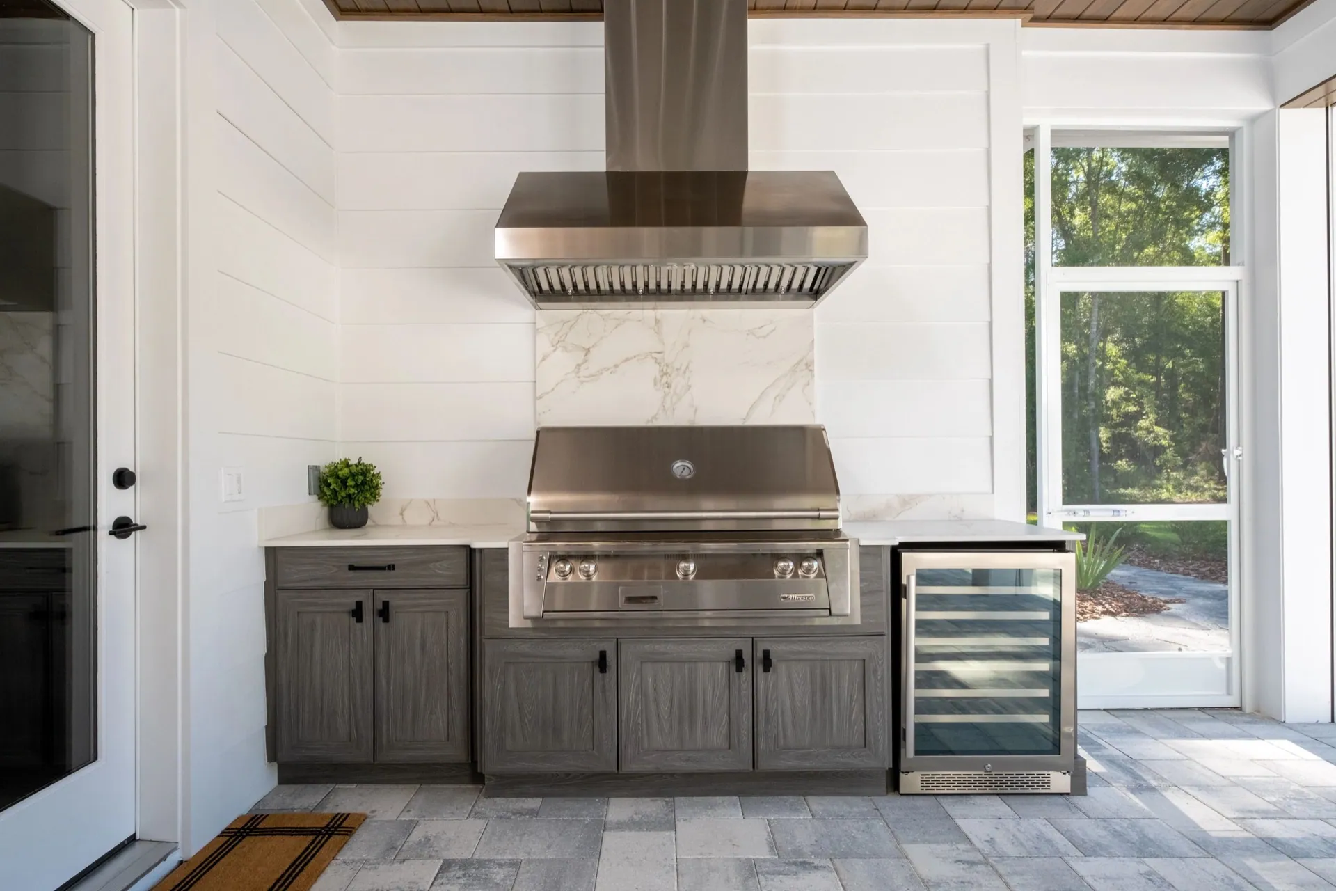 Modern Farmhouse, custom home in Wexford, photo 9 of 23