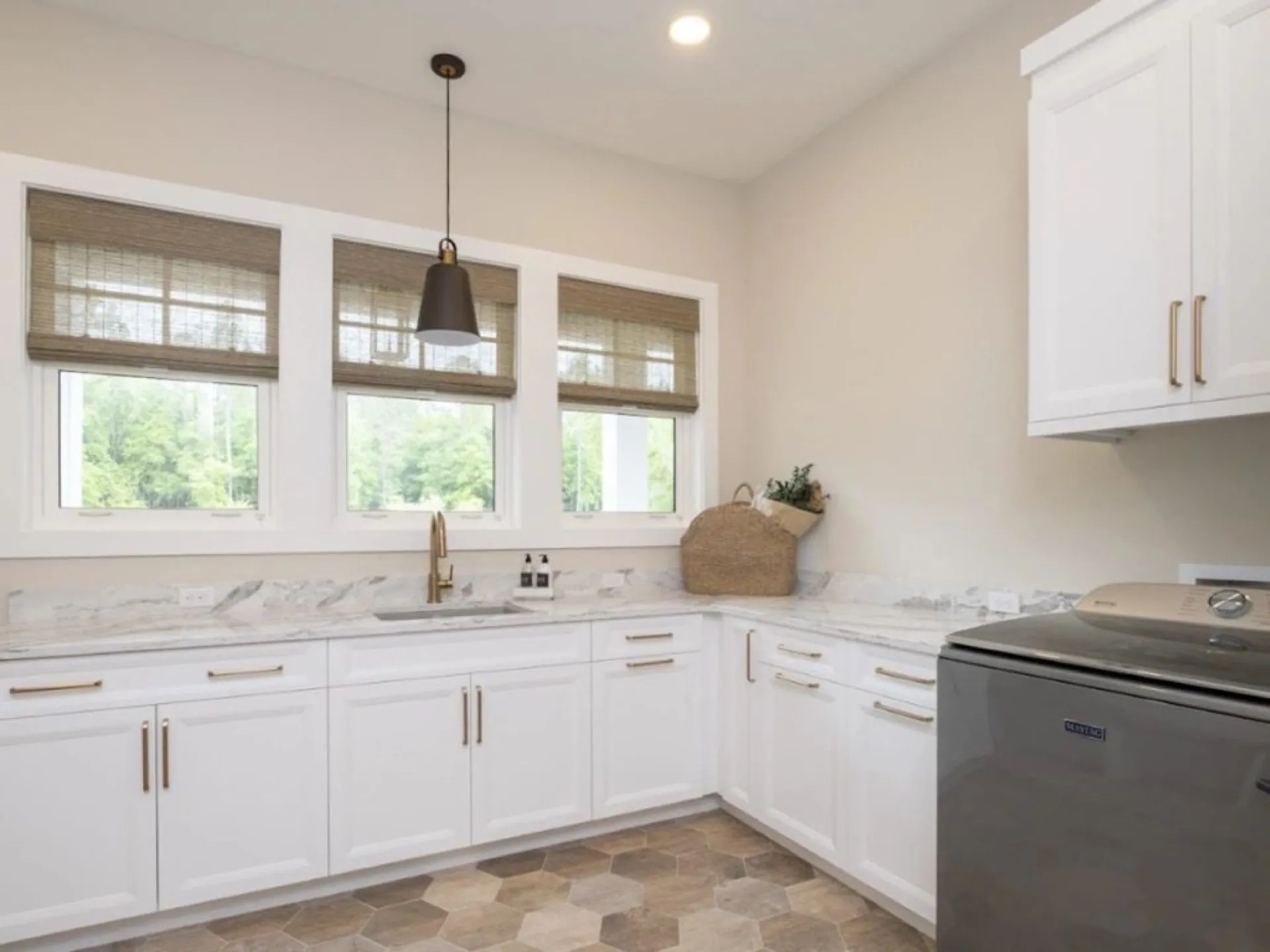Modern Farmhouse, custom home in Wexford, photo 16 of 23